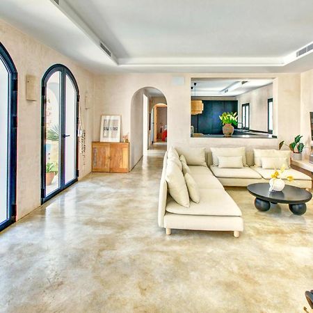 Villa Mas Tranquila - A Stylish Villa With Pool 150 M From The Beach Конил-де-ла-Фронтера Екстериор снимка