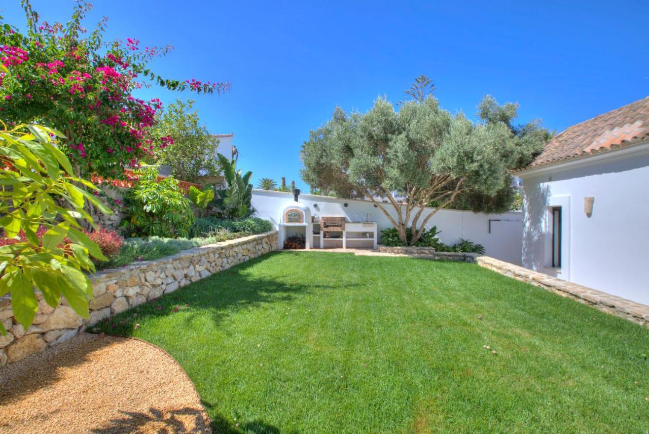Villa Mas Tranquila - A Stylish Villa With Pool 150 M From The Beach Конил-де-ла-Фронтера Екстериор снимка