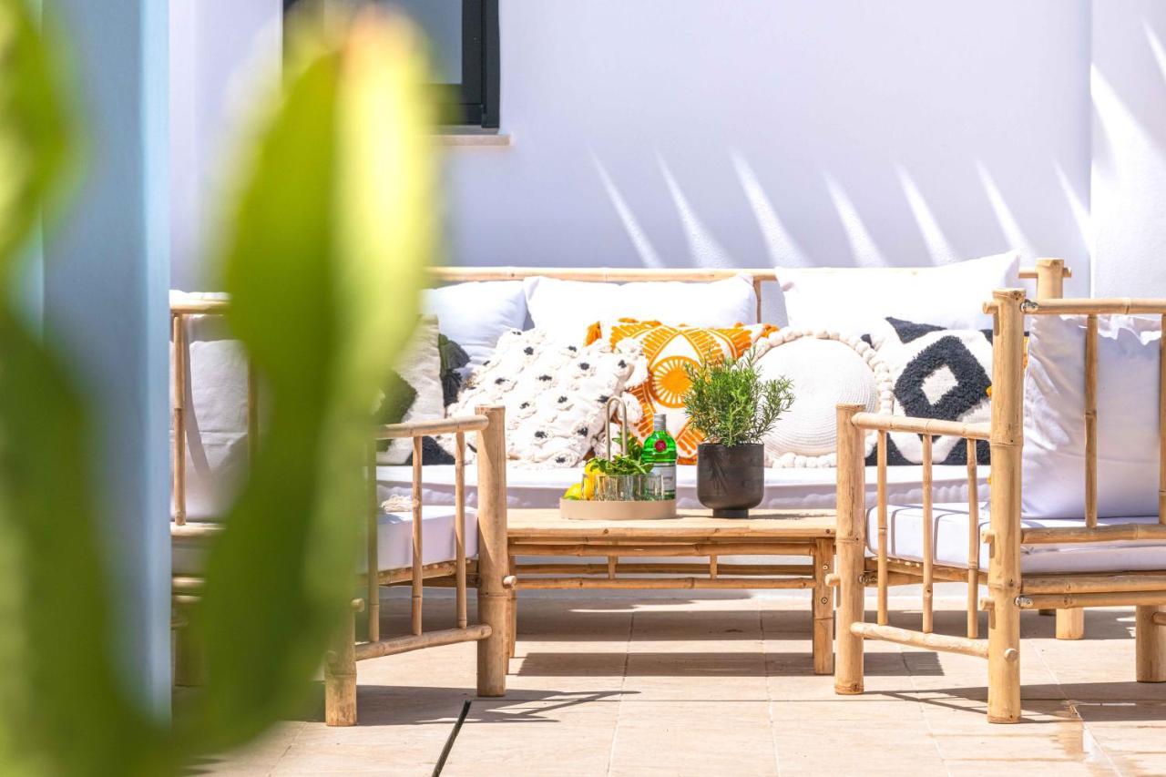 Villa Mas Tranquila - A Stylish Villa With Pool 150 M From The Beach Конил-де-ла-Фронтера Екстериор снимка