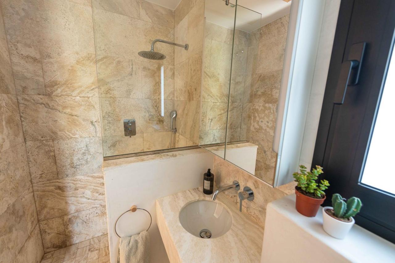 Villa Mas Tranquila - A Stylish Villa With Pool 150 M From The Beach Конил-де-ла-Фронтера Екстериор снимка