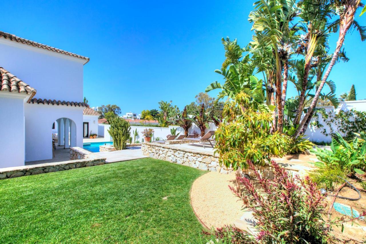 Villa Mas Tranquila - A Stylish Villa With Pool 150 M From The Beach Конил-де-ла-Фронтера Екстериор снимка