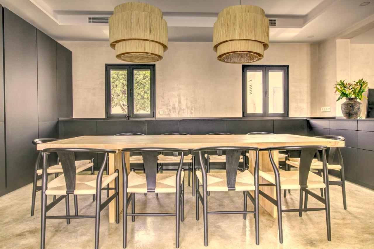 Villa Mas Tranquila - A Stylish Villa With Pool 150 M From The Beach Конил-де-ла-Фронтера Екстериор снимка
